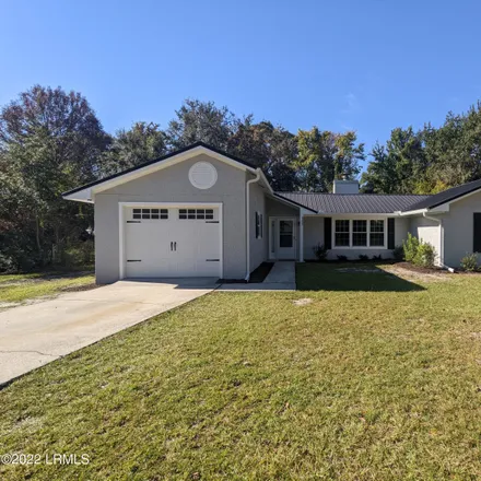 Buy this 3 bed house on 4399 Pinewood Circle in Pinewood, Beaufort County