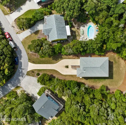 Image 6 - 113 Coquina Drive, Emerald Isle, NC 28594, USA - House for sale