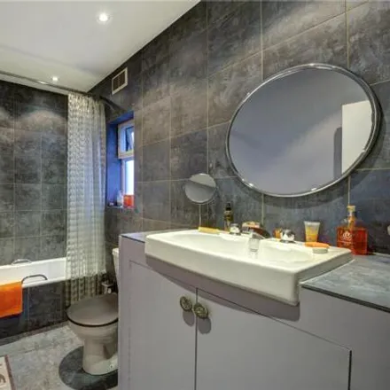 Image 7 - 42 Townshend Road, London, NW8 6LE, United Kingdom - House for sale