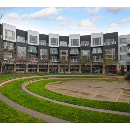 Rent this 2 bed loft on Crescent Ave in Beaverton, OR