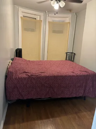 Rent this 1 bed house on 2020 W. North Ave