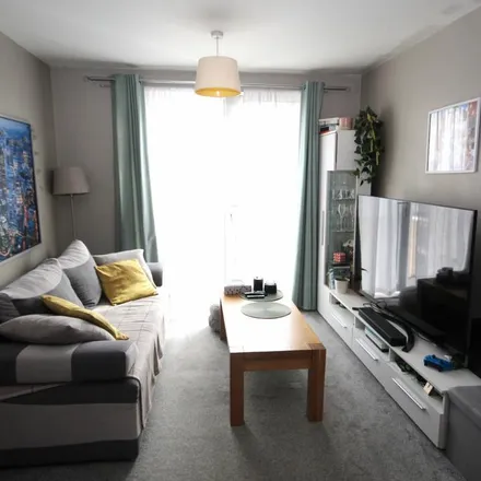 Rent this 1 bed apartment on Engineer's Wharf Moorings in Taywood Road, London
