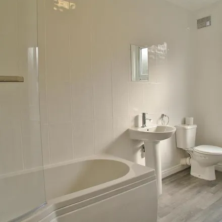 Image 5 - 735 Ecclesall Road, Sheffield, S11 8TB, United Kingdom - Townhouse for rent