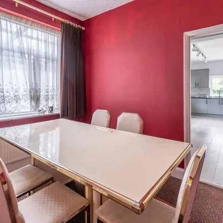 Rent this 5 bed apartment on 74 Mount Pleasant Road in Brondesbury Park, London