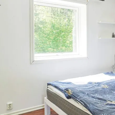 Rent this 2 bed house on Dalen in Hällnäsvägen, Långared