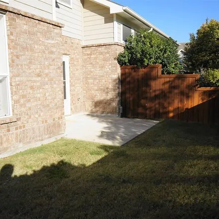 Image 2 - 3258 Rolling Meadow Drive, Plano, TX 75025, USA - Townhouse for rent