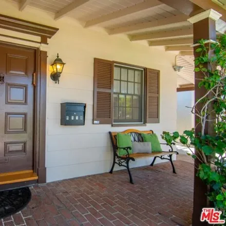 Image 2 - 6634 Moore Drive, Los Angeles, CA 90048, USA - House for rent