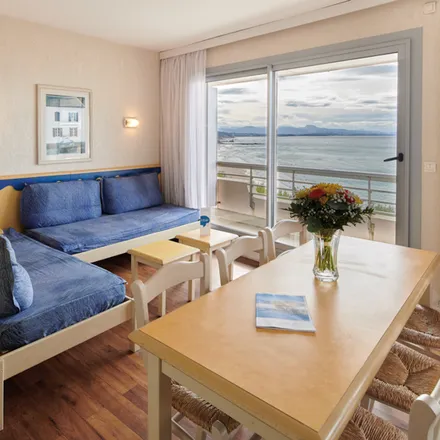Rent this 2 bed apartment on 2 bis Rue Dalbarade in 64200 Biarritz, France