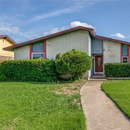 Buy this 3 bed house on 3107 High Plateau Drive in Garland, TX 75044