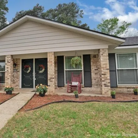 Buy this 4 bed house on 10032 Rocky Knoll Circle East in Harwick Place, Shreveport
