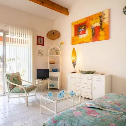 Rent this 1 bed house on Rue Grand Cap in 34300 Agde, France