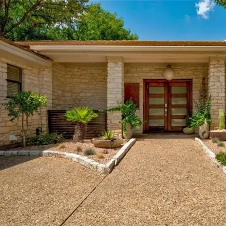Buy this 3 bed house on 1715 Idle Hour Cove in Lakeway, TX 78734