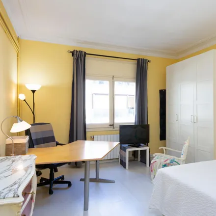 Rent this 1 bed apartment on Consolat de Xipre in Carrer d'Hercegovina, 18