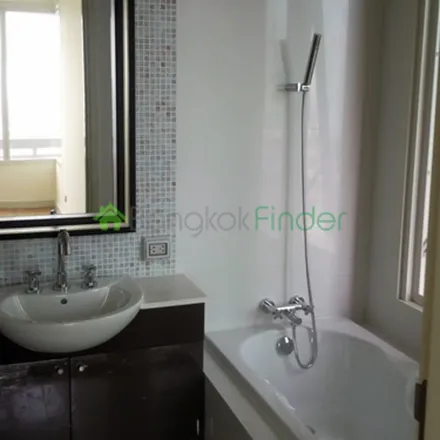 Image 6 - Krung Kasem Road, Khlong Maha Nak Subdistrict, Pom Prap Sattru Phai District, Bangkok 10100, Thailand - Apartment for rent