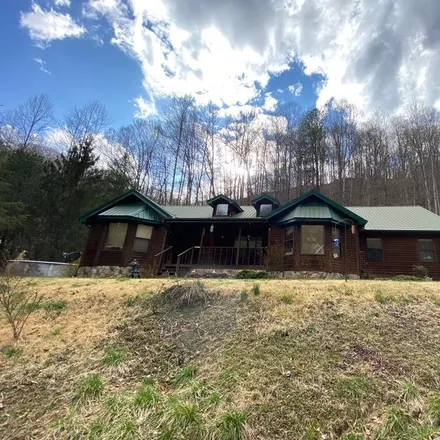 Image 1 - 181 Nightingale Lane, Pikeville, KY 41501, USA - House for sale