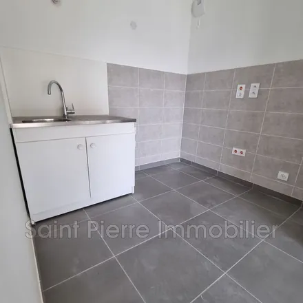 Rent this 2 bed apartment on 138 Avenue du Général Leclerc in 06700 Saint-Laurent-du-Var, France