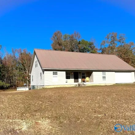 Buy this 4 bed house on 3936 County Road 62 in Bear Creek, Marion County