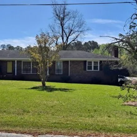 Buy this 4 bed house on 2 Lakewood Drive in Andrews, SC 29510
