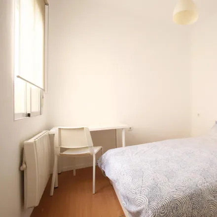 Rent this 2 bed apartment on Policía Municipal - UID Chamberí. in Calle de Raimundo Fernández Villaverde, 8