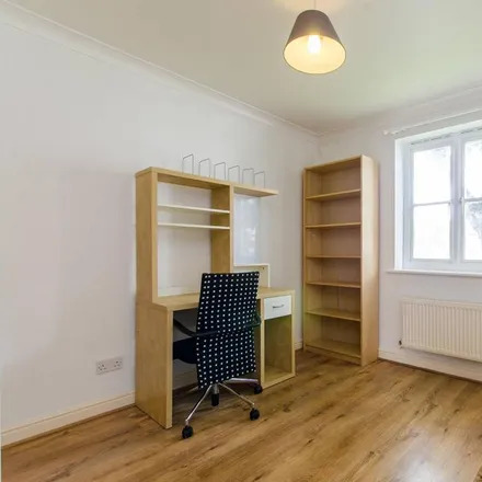 Image 3 - 107 Tulse Hill, London, SW2 2TH, United Kingdom - Apartment for rent