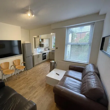 Image 5 - 489 Ecclesall Road, Sheffield, S11 8PE, United Kingdom - Room for rent