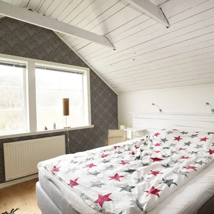 Rent this 4 bed house on 423 32 Torslanda