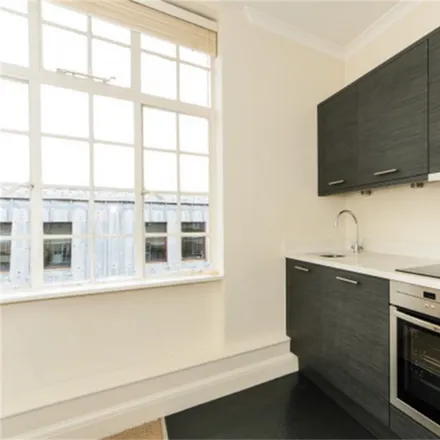 Image 2 - Daver Court, Chelsea Manor Street, London, SW3 3UB, United Kingdom - Apartment for rent