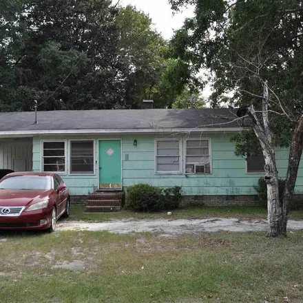 Buy this 3 bed house on 415 West Baptist Street in Marion, SC 29571