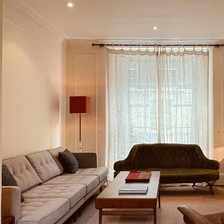 Rent this 3 bed townhouse on London in SW7 2SF, United Kingdom