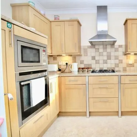 Image 2 - Stratford Place, Pennington, SO41 9TL, United Kingdom - House for sale