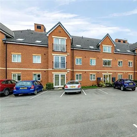 Rent this 2 bed apartment on Greenacres in Chapeltown, S35 3HS