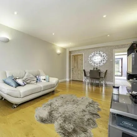 Buy this 1 bed apartment on 223 Sandycombe Road in London, TW9 2EW