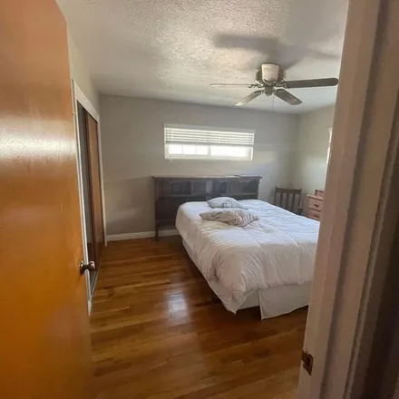Rent this 3 bed apartment on 1449 Minnewawa Avenue in Clovis, CA 93612