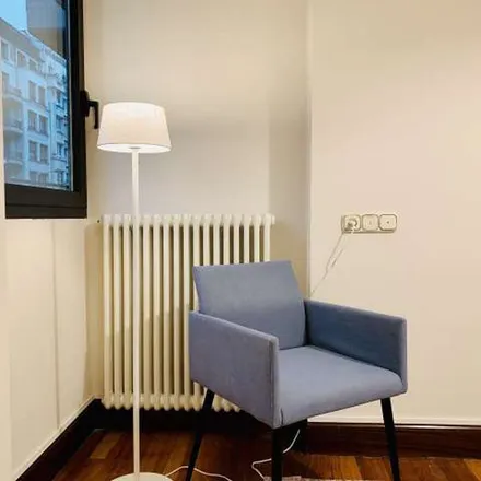 Image 4 - Alameda Recalde / Recalde zumarkalea, 63, 48012 Bilbao, Spain - Apartment for rent