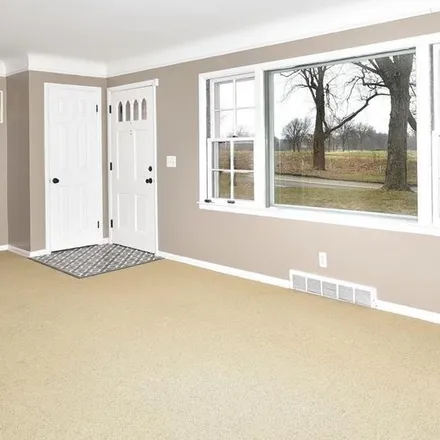 Image 1 - 5535 Old Orchard Trail, Orchard Lake Village, MI 48324, USA - Apartment for rent