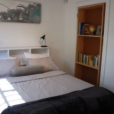 Image 1 - Loch Road, Cape Town Ward 58, Cape Town, 7700, South Africa - Apartment for rent