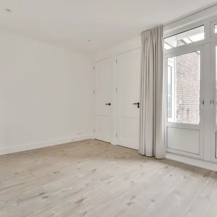 Rent this 1 bed apartment on Ceintuurbaan 392-H in 1073 EN Amsterdam, Netherlands