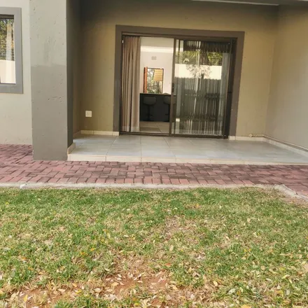 Image 6 - Buy Rite, Central Avenue, Edenvale, Gauteng, 1610, South Africa - Townhouse for rent