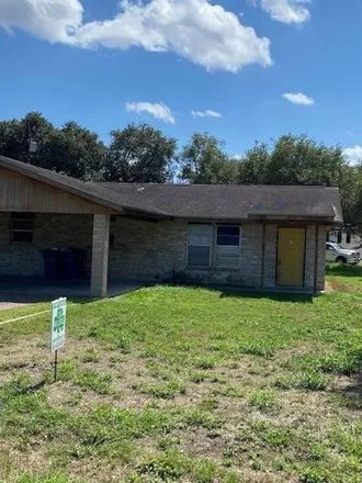 Image 1 - 304 Gardner Street, Woodsboro, Refugio County, TX 78393, USA - House for rent