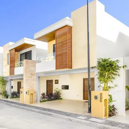 Buy this 3 bed house on unnamed road in 77723 Playa del Carmen, ROO