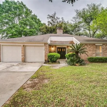 Buy this 3 bed house on 15201 Bratten Lane in Houston, TX 77598