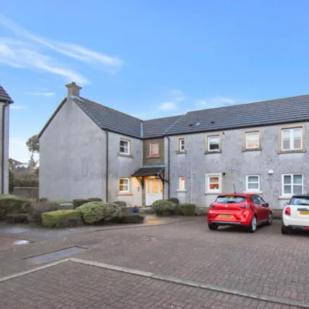 Rent this 2 bed apartment on The Dell in Newton Mearns, G77 5RF