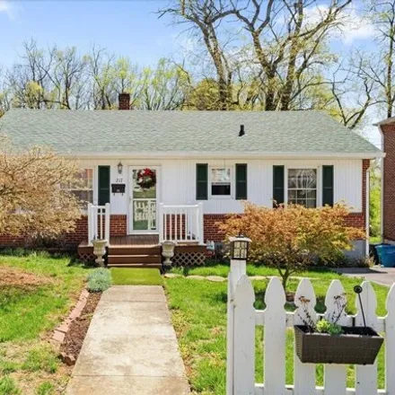 Buy this 3 bed house on 263 Wentworth Avenue Northeast in Roanoke, VA 24012