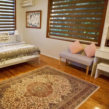 Rent this 3 bed house on Coogee NSW 2034