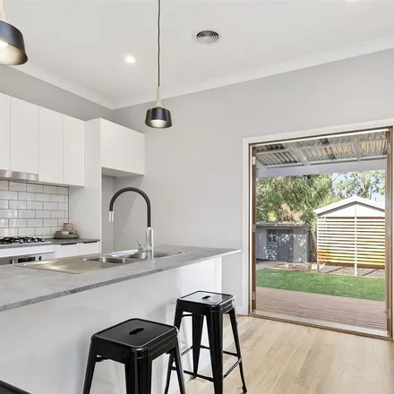 Image 4 - Skipton Street, Redan VIC 3350, Australia - Apartment for rent