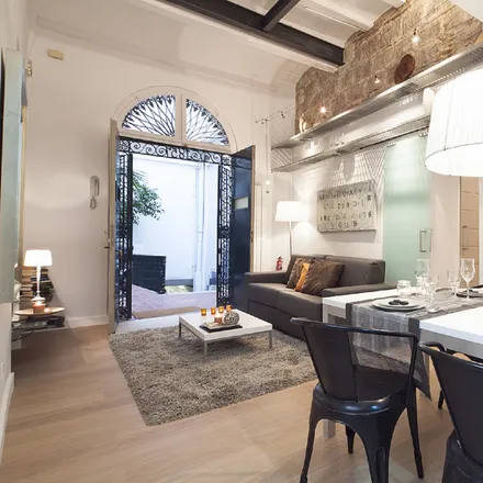Rent this 1 bed apartment on Galeries Maldà in Carrer de la Portaferrissa, 22