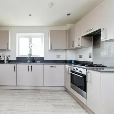 Image 4 - Walker Mead, Biggleswade, SG18 8GW, United Kingdom - Apartment for sale