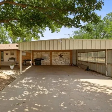 Buy this 3 bed house on 1487 West Ellis Street in Hockley County, TX 79336