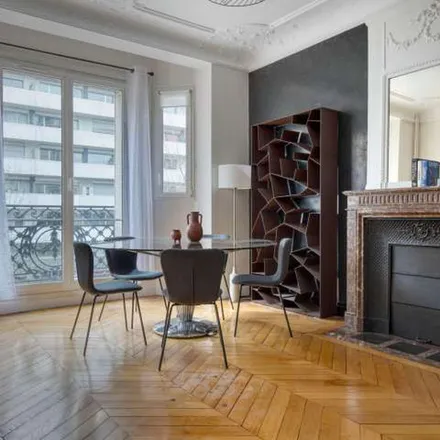Image 4 - Embassy of the Czech Republic, 15 Avenue Charles Floquet, 75007 Paris, France - Apartment for rent