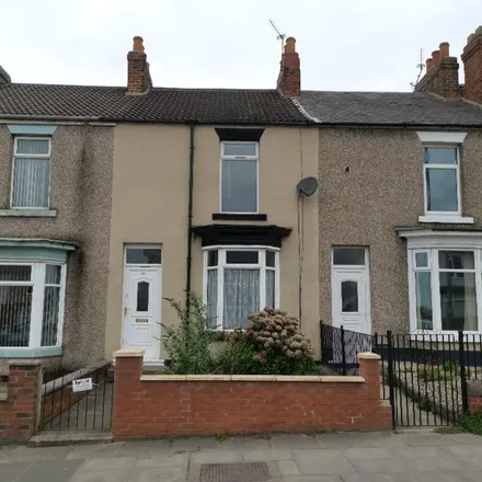 Rent this 2 bed townhouse on Scotts Terrace in Darlington, DL3 0EX